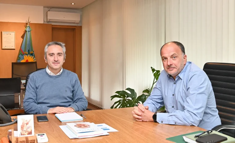 Tres Arroyos: Garate se reunió con Larroque por obras y firmó un convenio clave para la cultura local