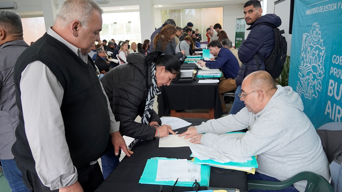 Merlo: Más de 200 familias recibieron sus escrituras