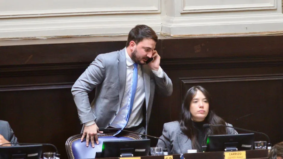 LLA y el PRO podrían formar un bloque unificado en la Legislatura bonaerense