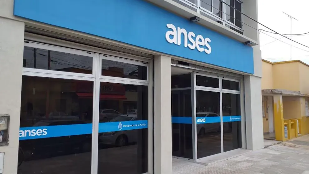 Jubilaciones: el Gobierno mantiene congelado el bono y la suba real en mayo queda por debajo de la inflación
