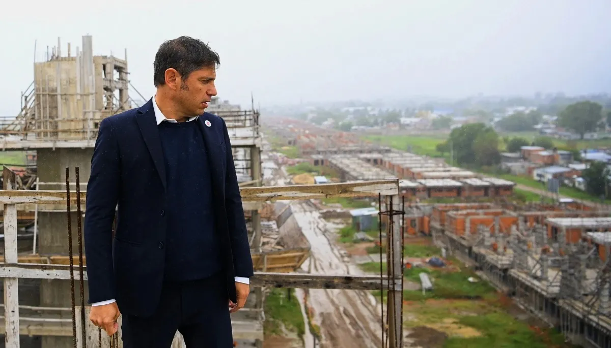 Kicillof pidió declarar la emergencia en obra pública bonaerense y cuestionó a Milei