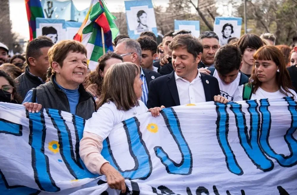 Kicillof respaldó a maestros y universidades tras el veto de Milei