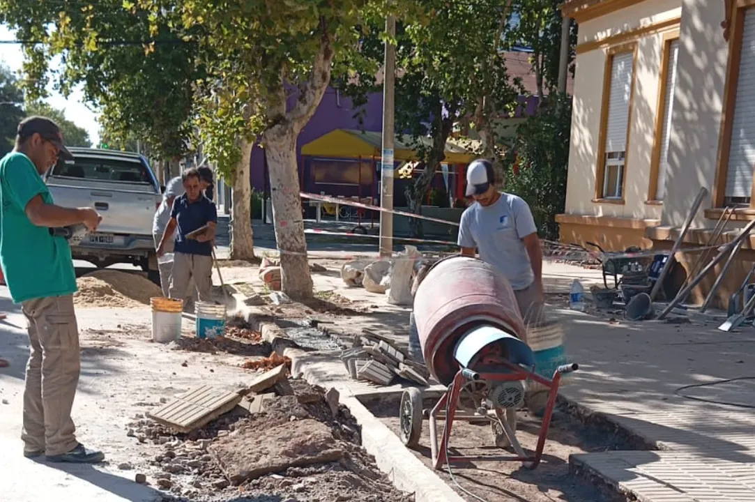 Salto: avanza el plan de recuperación vial y suman una nueva aula universitaria