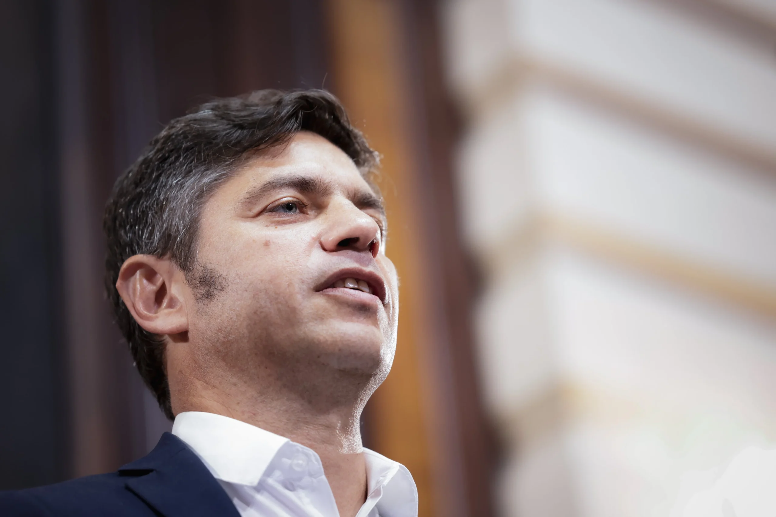 Kicillof prepara una nueva etapa del PJ bonaerense con internas en 17 municipios