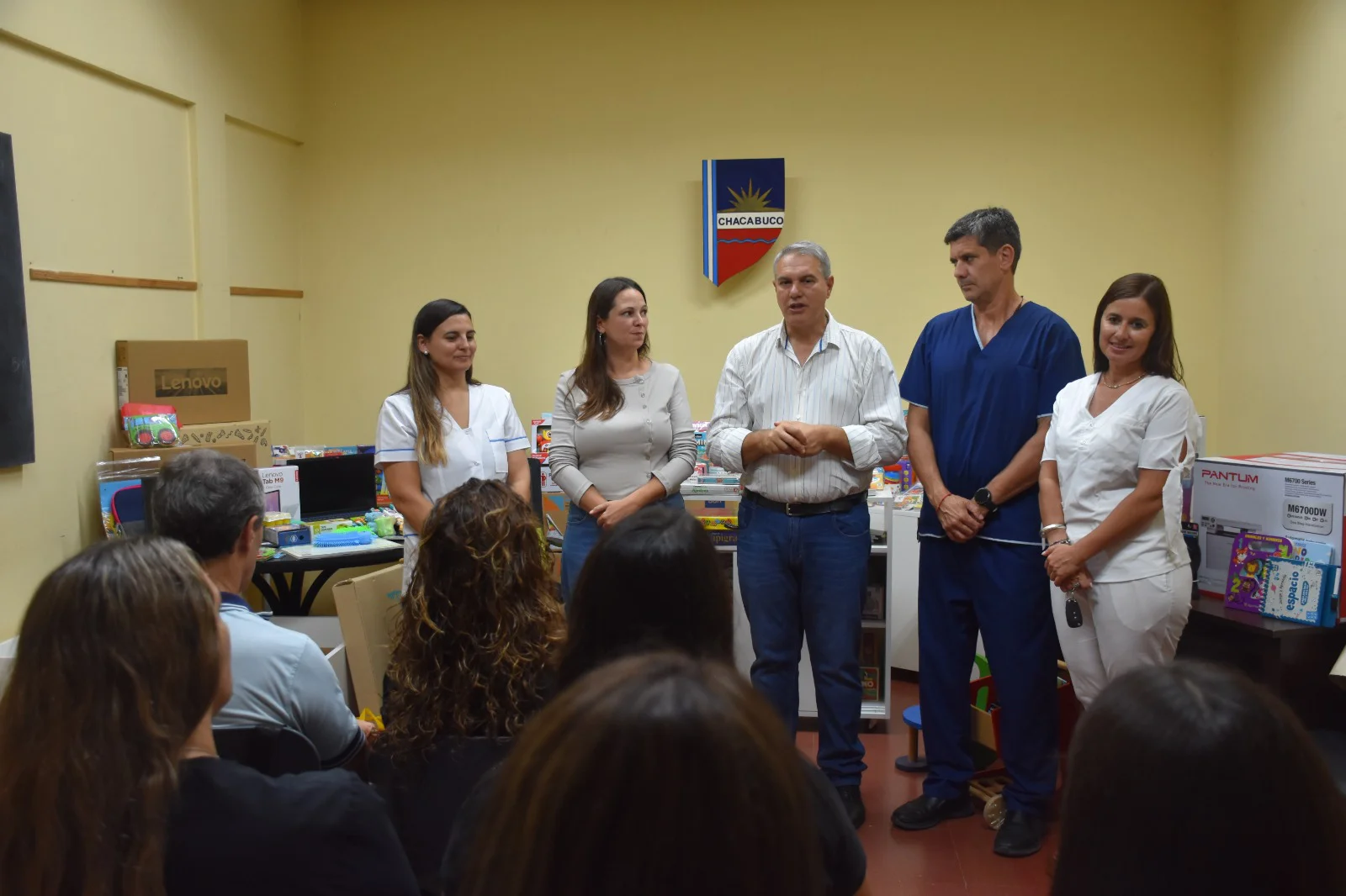 Chacabuco: Golía entregó equipamiento al Centro de Niñez y sumó nuevas luminarias LED