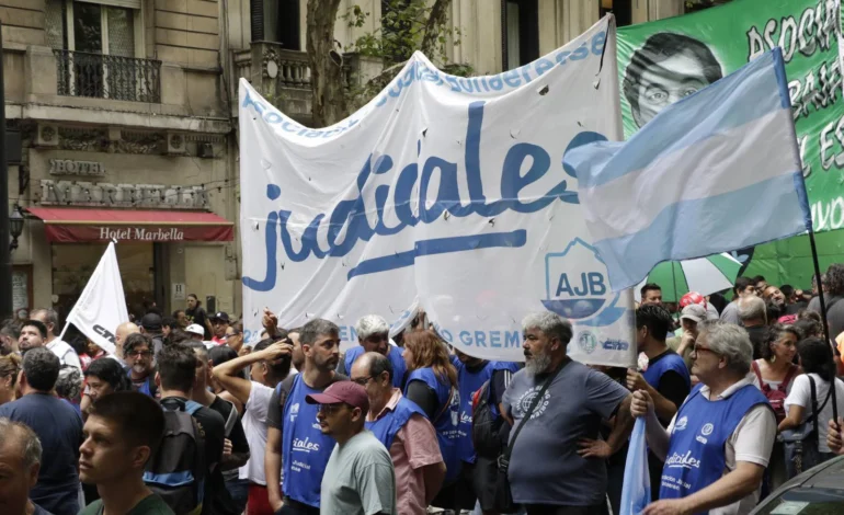 Provincia: la AJB realizó un paro y profundizó el conflicto con la Corte bonaerense