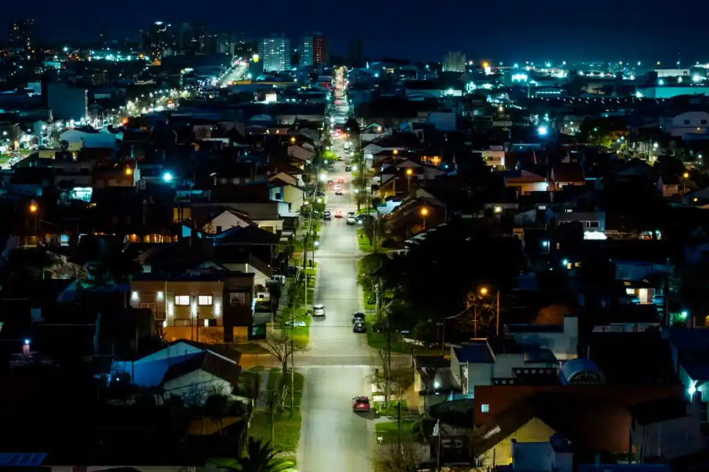 Mar del Plata: instalaron 2.738 luminarias LED y el recambio del alumbrado ya alcanza a 67.000 vecinos