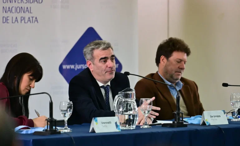 Provincia: crece la disputa por las PASO, la boleta única y las reelecciones de cara a 2027