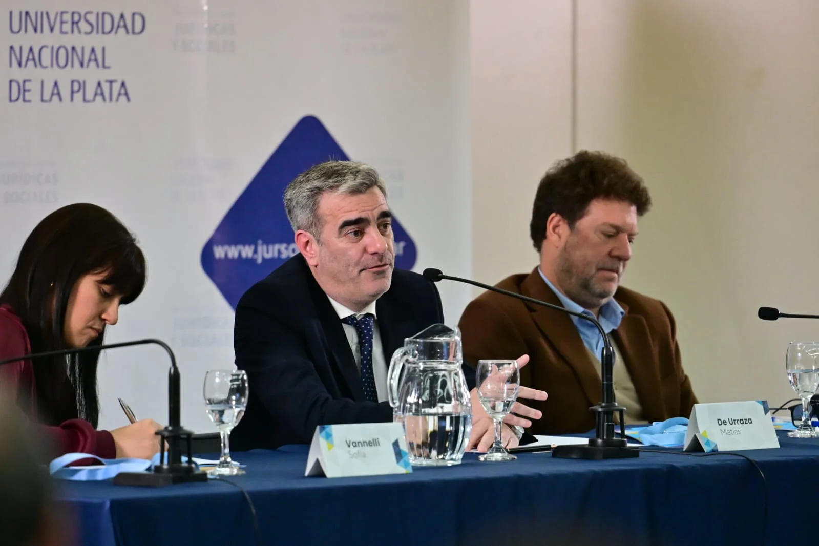 Provincia: crece la disputa por las PASO, la boleta única y las reelecciones de cara a 2027